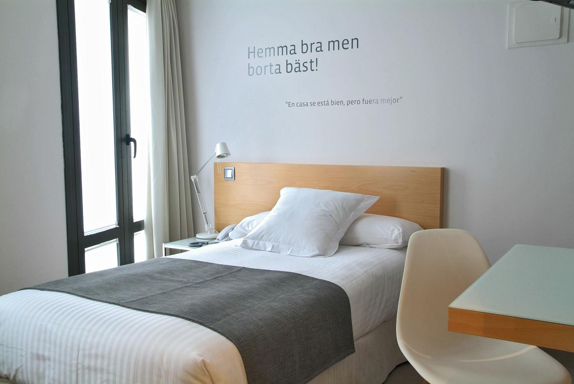 Single Room,773756848:JPEG